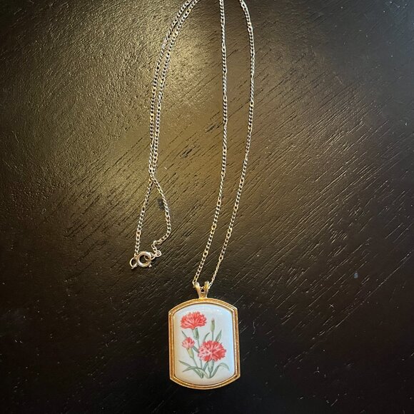 Vintage Avon Floral Flower Heritage Necklace January Carnation 20”  1980 - Picture 1 of 3